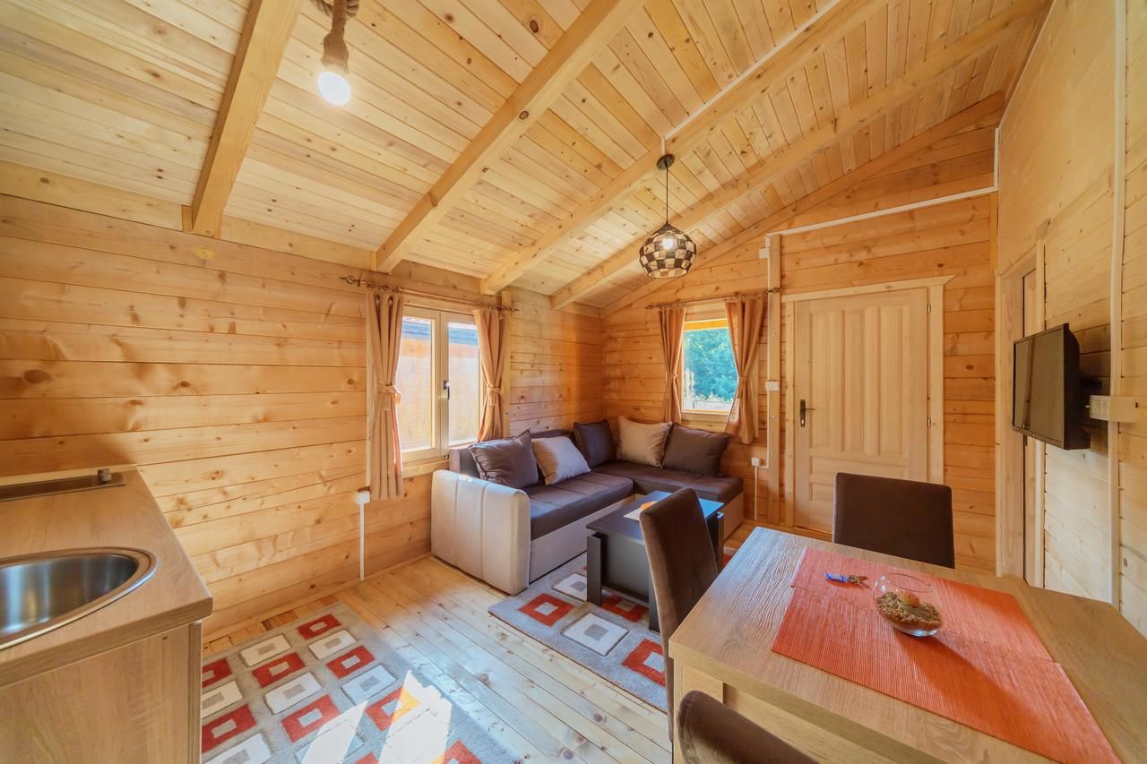 Лоджи Orahovo Cottages Вирпазар