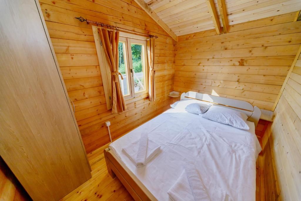 Лоджи Orahovo Cottages Вирпазар