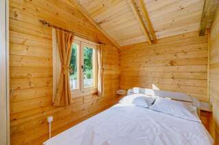 Лоджи Orahovo Cottages Вирпазар Шале с двумя спальнями-10