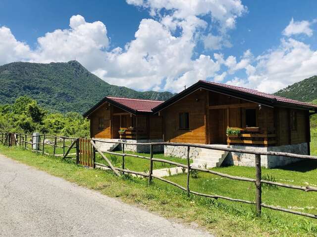 Лоджи Orahovo Cottages Вирпазар-13