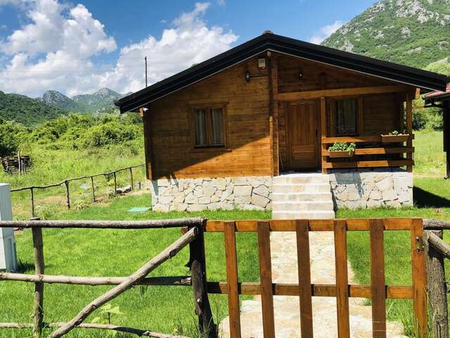 Лоджи Orahovo Cottages Вирпазар-15