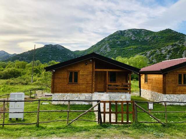 Лоджи Orahovo Cottages Вирпазар-19