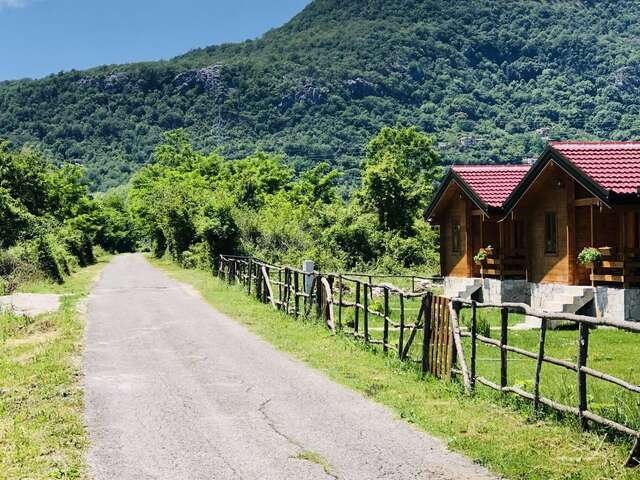 Лоджи Orahovo Cottages Вирпазар-20