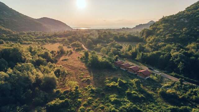 Лоджи Orahovo Cottages Вирпазар-9