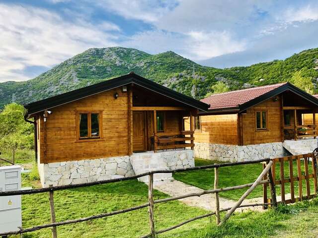 Лоджи Orahovo Cottages Вирпазар-10